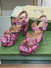 Load image into Gallery viewer, Gucci Platform Sandal With Horsebit
