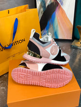 Load image into Gallery viewer, Louis Vuitton Run a way Sneakers
