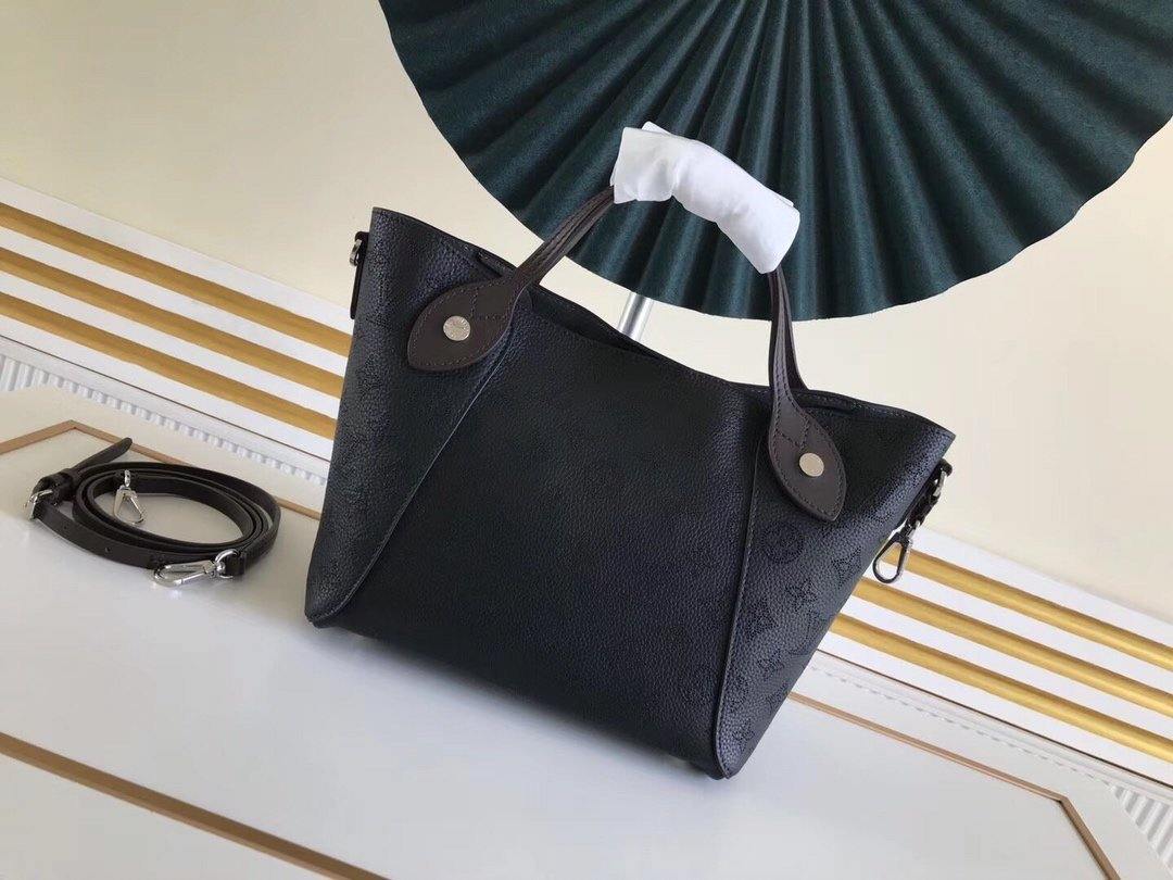 Louis Vuitton Hina PM Bag