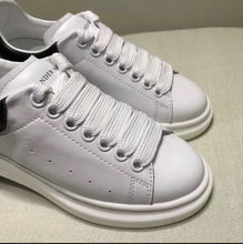 Load image into Gallery viewer, Alexander McQueen sneakers - LUXURY KLOZETT
