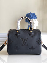 Load image into Gallery viewer, Louis Vuitton Speedy Bandouliere Bag 25
