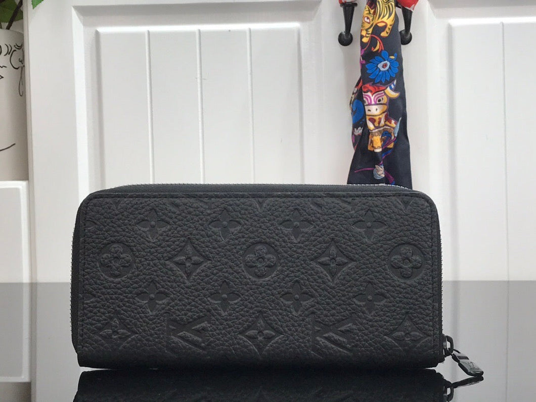 Louis Vuitton Zippy Wallet