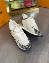 Load image into Gallery viewer, Louis Vuitton Run a way Sneakers
