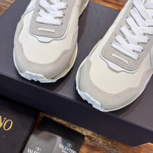 Load image into Gallery viewer, Valentino Netrunner Sneakers
