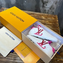 Load image into Gallery viewer, Louis Vuitton Charlie Sneakers
