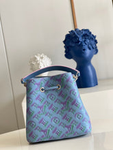Load image into Gallery viewer, Louis Vuitton NeoNoe BB Bag
