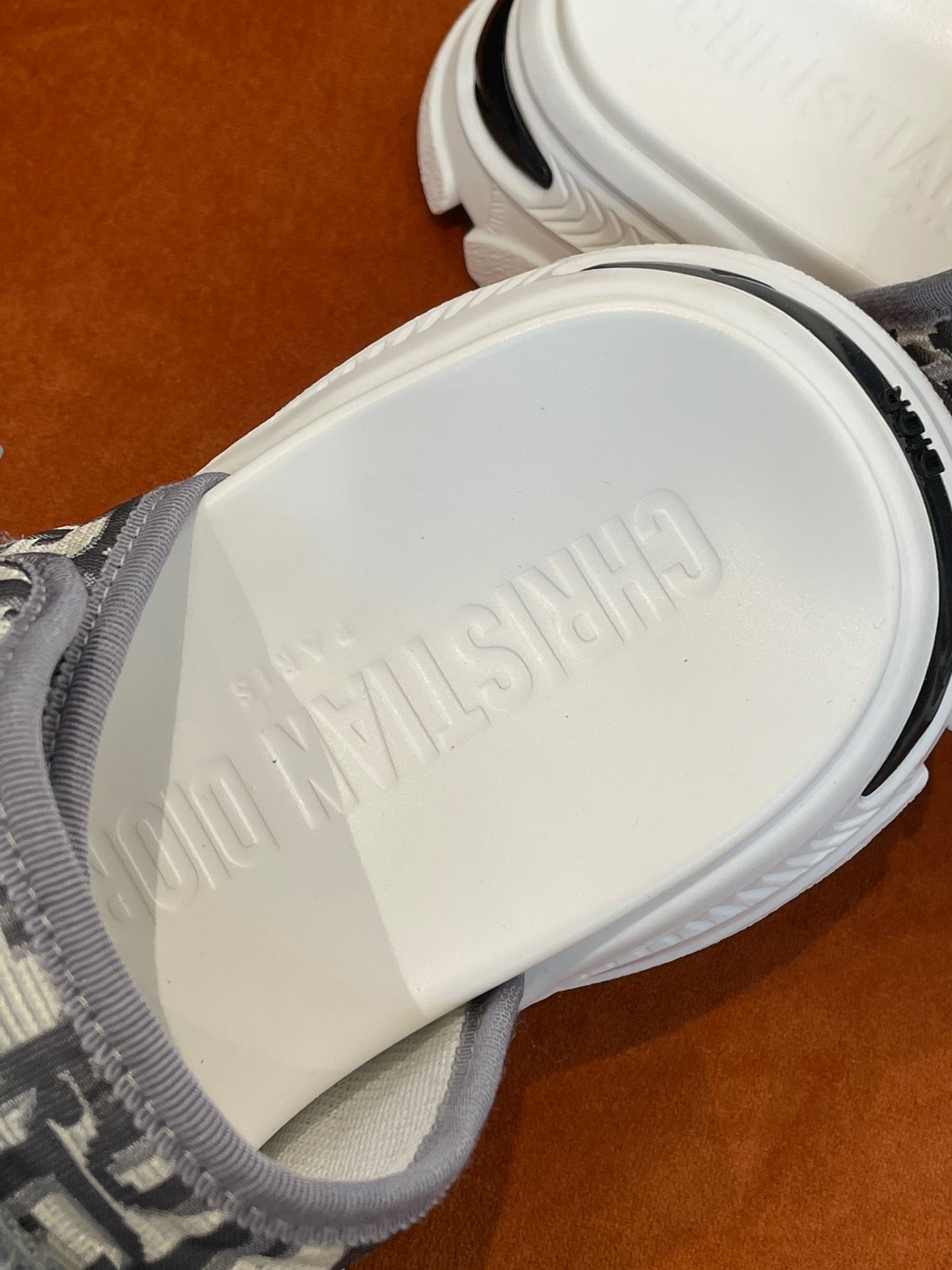Christian Dior D Wander Slides