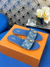 Load image into Gallery viewer, Louis Vuitton Lock It  Flat Mule
