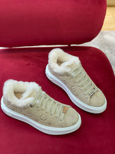 Load image into Gallery viewer, Louis Vuitton Time Out Sneakers
