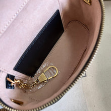 Load image into Gallery viewer, Gucci Marmont Mini  Bag
