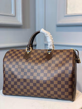 Load image into Gallery viewer, Louis Vuitton Speedy 30 Bag - LUXURY KLOZETT
