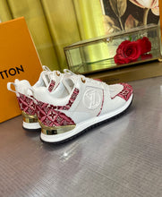 Load image into Gallery viewer, Louis Vuitton Run a way Sneakers
