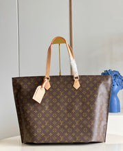 Load image into Gallery viewer, Louis Vuitton All In MM Bag
