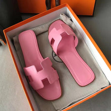 Load image into Gallery viewer, Hermes Oran Sandals
