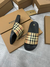 Load image into Gallery viewer, Burberry Men Slides
