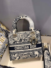 Load image into Gallery viewer, Christian Dior Medium Lady D Lite Bag
