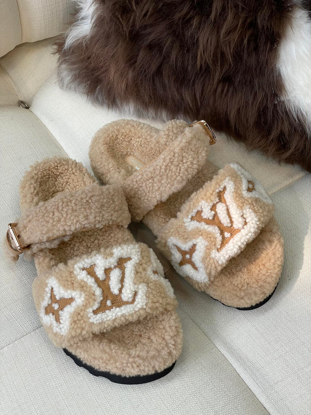Louis Vuitton Paseo Flat Comfort  Mule