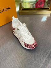Load image into Gallery viewer, Louis Vuitton Run a way Sneakers
