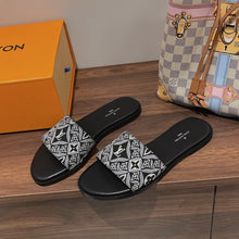Load image into Gallery viewer, Louis Vuitton Lock it flat Mule

