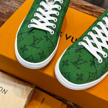 Load image into Gallery viewer, Louis Vuitton Resort Sneakers
