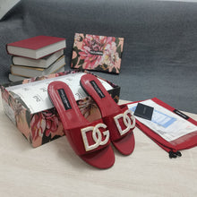 Load image into Gallery viewer, Dolce &amp; Gabbana Calfskin Slides with DG logo
