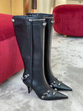 Load image into Gallery viewer, Balenciaga Cagole 90MM Boots
