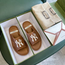 Load image into Gallery viewer, Gucci Men Slides
