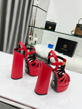Load image into Gallery viewer, Versace La Medusa Platform Sandals
