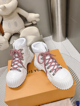 Load image into Gallery viewer, Louis Vuitton Ruby Flat Ranger Boots

