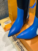 Load image into Gallery viewer, Louis Vuitton Flags High Boot
