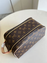 Load image into Gallery viewer, Louis Vuitton Dopp Kit Toilet Pouch
