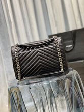 Load image into Gallery viewer, YSL College Large Quilted leather Bag
