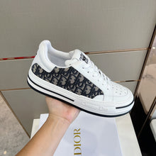 Load image into Gallery viewer, Christian Dior D Freeway  Sneakers
