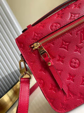 Load image into Gallery viewer, Louis Vuitton Pochette Metis Bag - LUXURY KLOZETT
