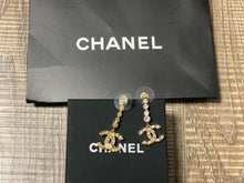 Load image into Gallery viewer, Chanel Earrings - LUXURY KLOZETT
