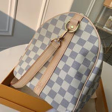 Load image into Gallery viewer, Louis Vuitton Bandoulière Speedy Bag 25 - LUXURY KLOZETT
