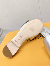 Load image into Gallery viewer, Louis Vuitton Shake Flat Mule
