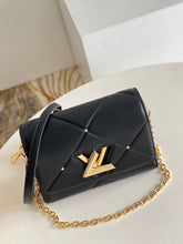 Load image into Gallery viewer, Louis Vuitton Twist MM Bag
