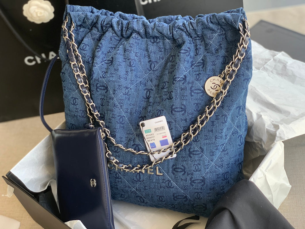 Chanel 22 Medium Handbag