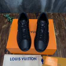 Load image into Gallery viewer, Louis Vuitton Luxembourg  Samothrace Sneakers
