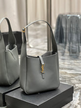 Load image into Gallery viewer, YSL LE 5 À 7 SOFT SMALL HOBO BAG IN SMOOTH LEATHER
