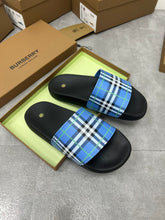 Load image into Gallery viewer, Burberry Men Slides
