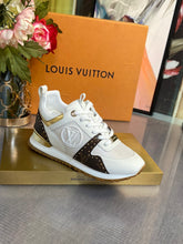 Load image into Gallery viewer, Louis Vuitton Run a way Sneakers
