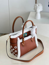 Load image into Gallery viewer, Louis Vuitton On My Side PM Bag
