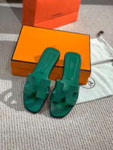 Load image into Gallery viewer, Hermes Oran Sandal
