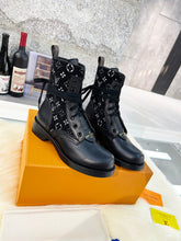 Load image into Gallery viewer, Louis Vuitton Metropolis Flat Ranger Boots
