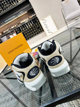 Load image into Gallery viewer, Louis Vuitton Trainer 2 Sneakers
