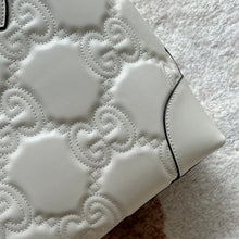 Load image into Gallery viewer, Gucci GG Matelasse Leather Medium Tote Bag

