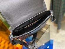 Load image into Gallery viewer, Louis Vuitton District PM Messenger
