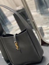 Load image into Gallery viewer, YSL LE 5 À 7 SOFT SMALL HOBO BAG IN SMOOTH LEATHER
